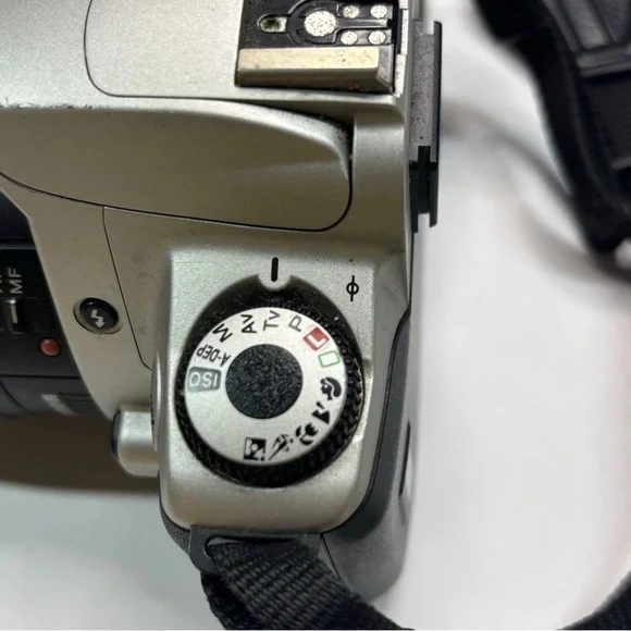 Canon Rebel 2000 Film Camera with 28-80mm Canon Auto Focus Zoom Lens
